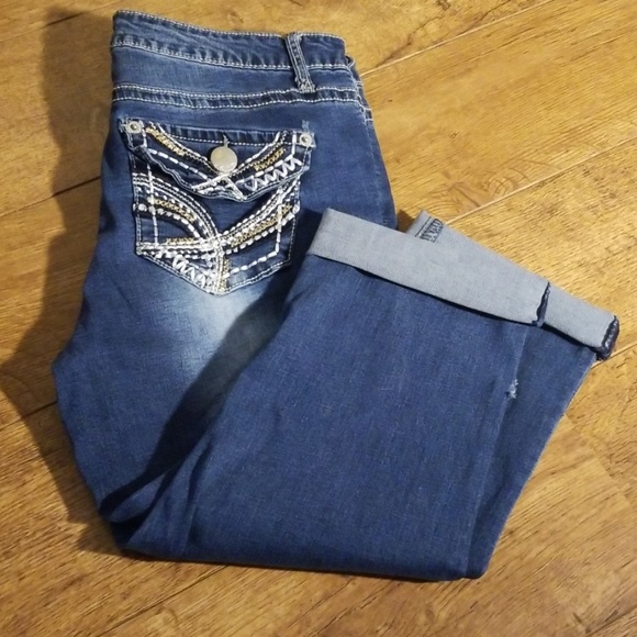 Capris - Picture 2 of 7